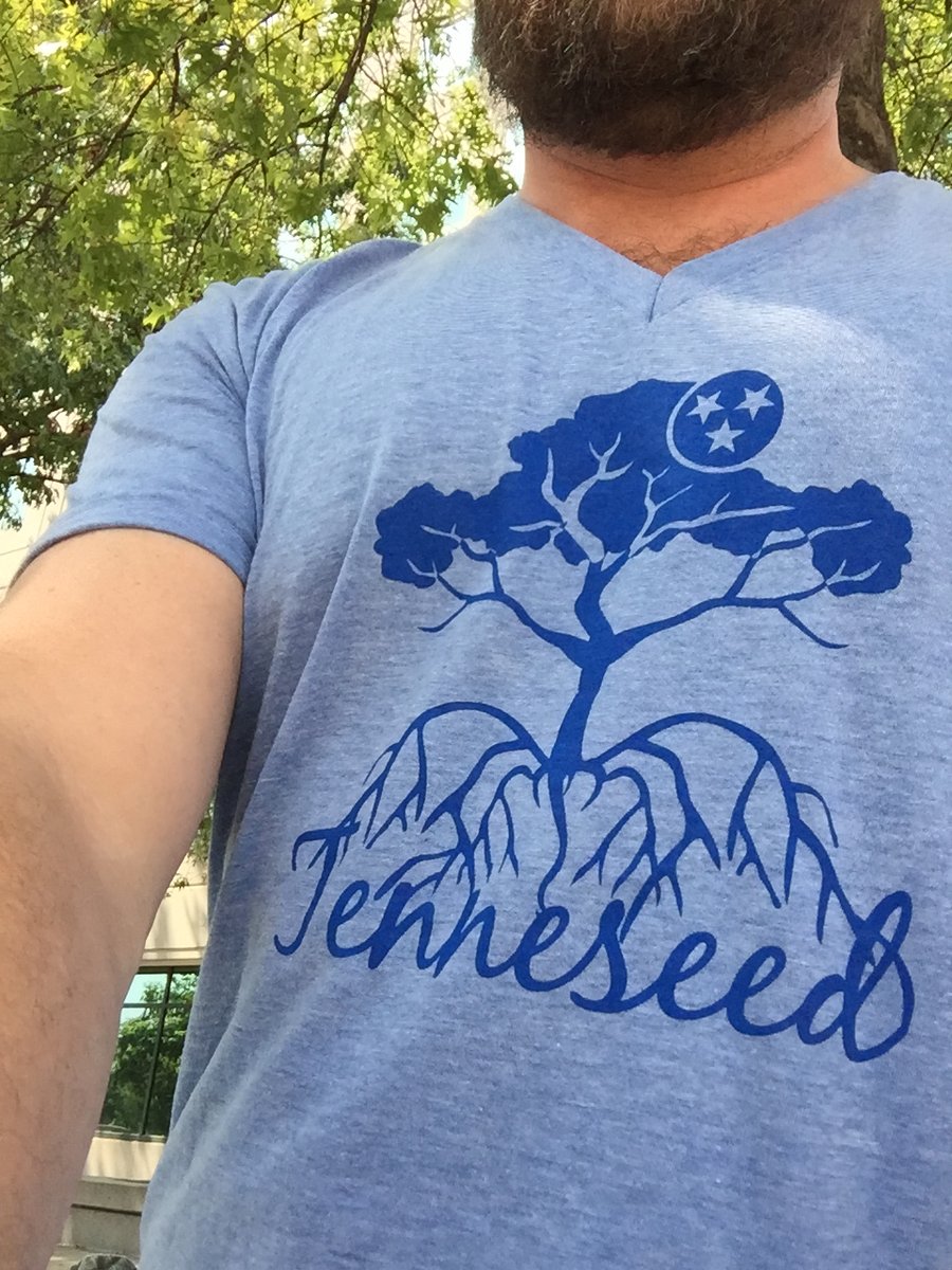 Image of Tennessee Tree - Men's Blue V-Neck