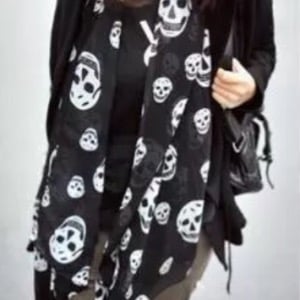 Skull Scarf