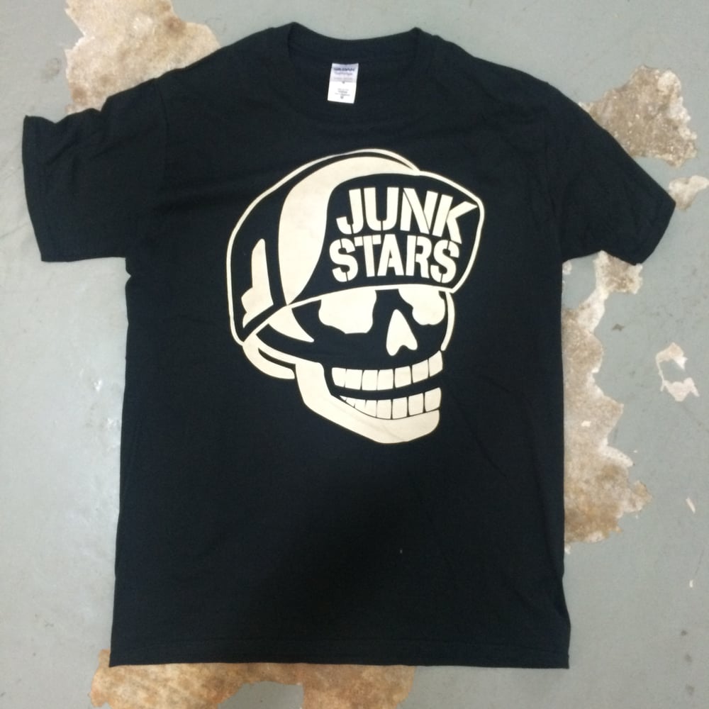 Image of Junkstars - Flip Cap Skull (Black Shirt)