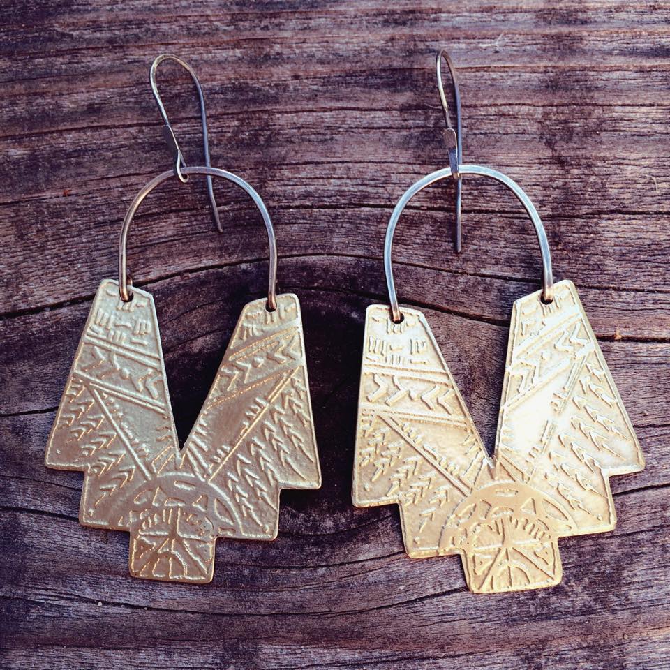 Image of "Adorn" Demi Earrings