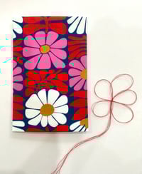 Market Flowers Pink & White