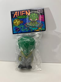 Image 2 of Alien Invader - Green Glitter/Silver Mica
