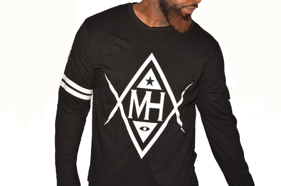 Image of MH LONG SLEEVE FITTED TEE