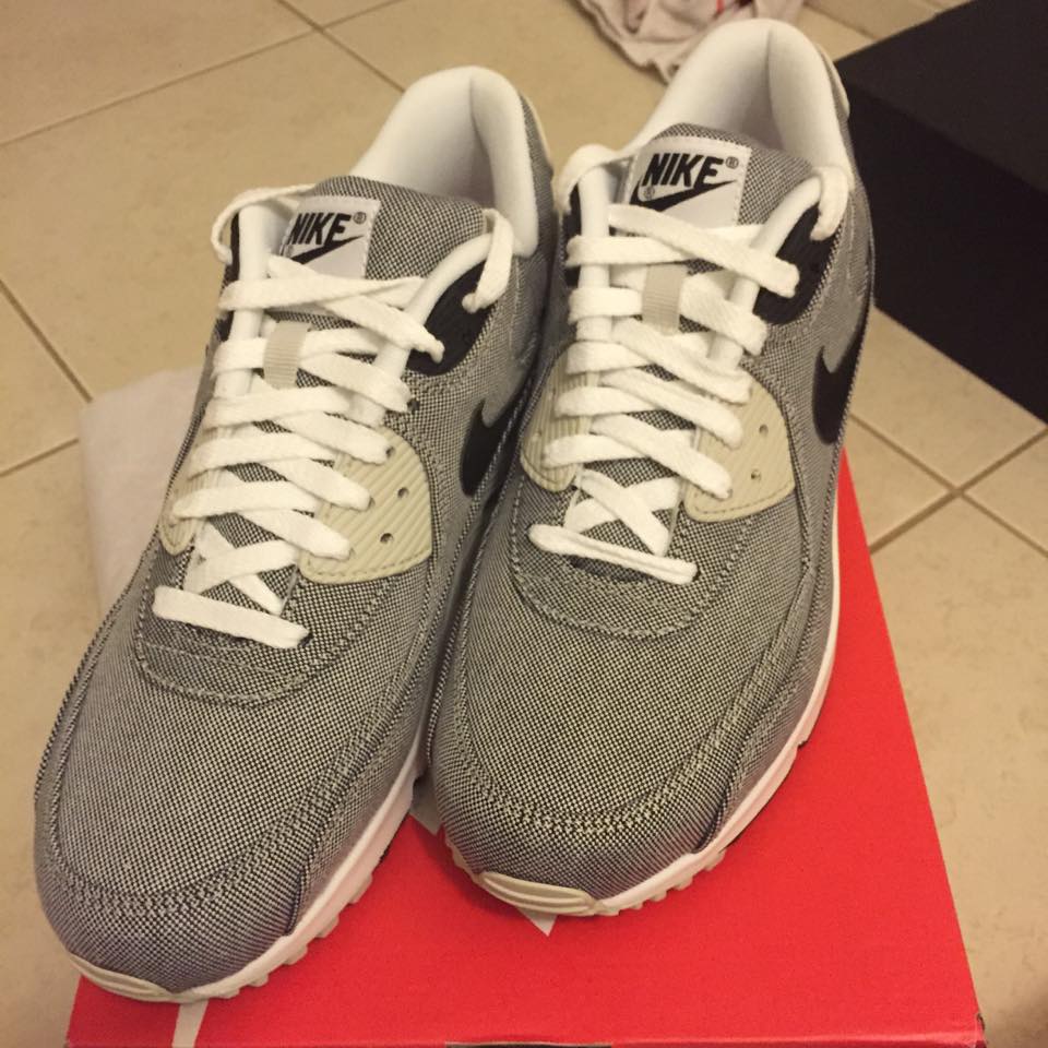 Image of  AIRmax 90 essential grey