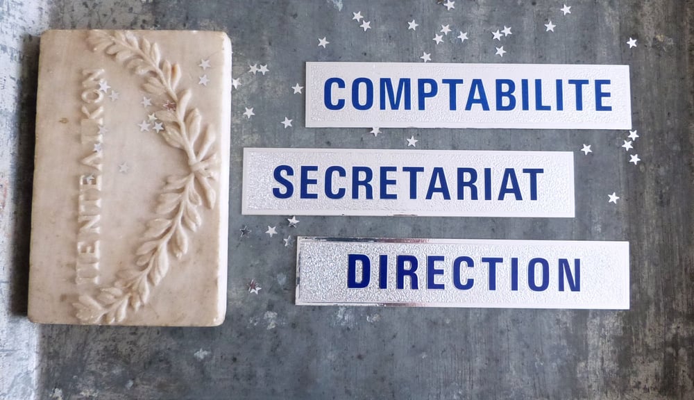 Image of Plaques de porte en carton aluminisé