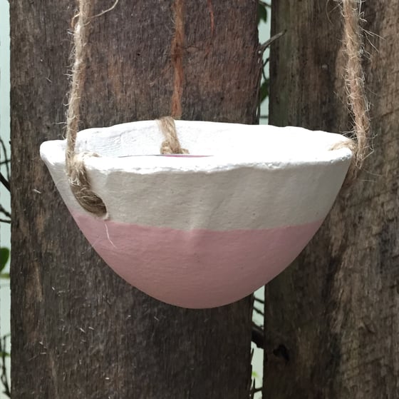 Image of Parabola Hanging Pot