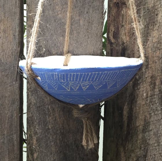 Image of Marki Hanging Pot