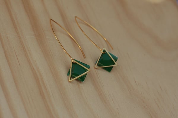 Image of Boucles d'Oreilles Mona Sequin et Triangle Vert