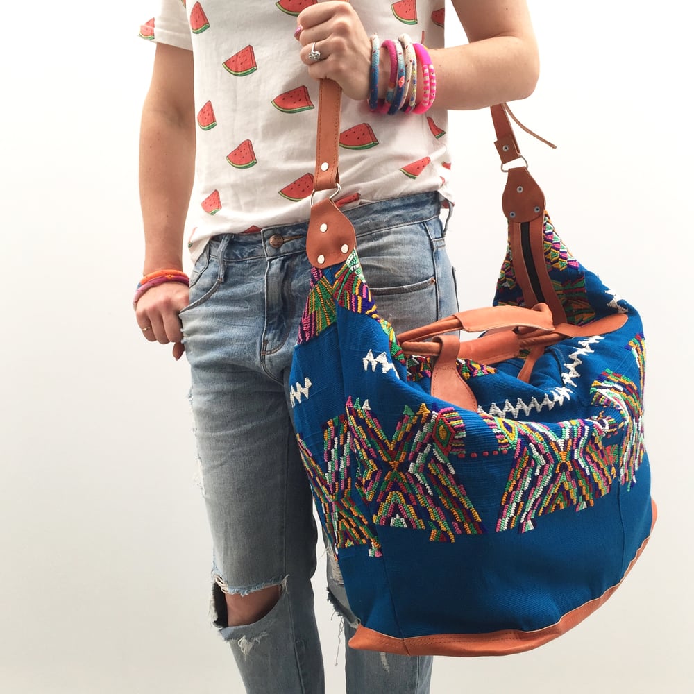 Image of Huipil weekender > aqua birds