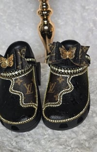 Image 1 of Size 7 Classic Brown & Black crocs with Beach Bag