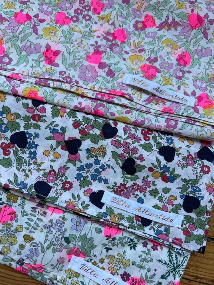Image of Foulards en Liberty Villa Atlantida