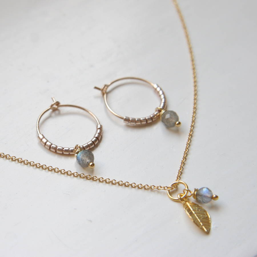 Image of Pearl or Semi-precious Stone Jewellery Set