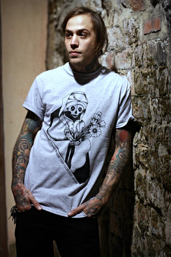 Image of "FLORAL BONES" Shirt