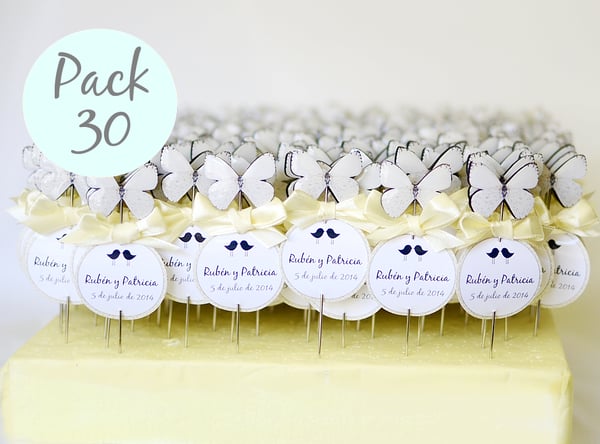 Image of Pack 30 alfileres mariposas blancas
