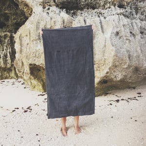 Image of FADED BLACK TRAVEL TOWEL