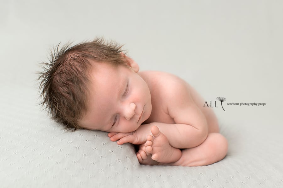 Image of Newborn Posing Fabric DOMINIC