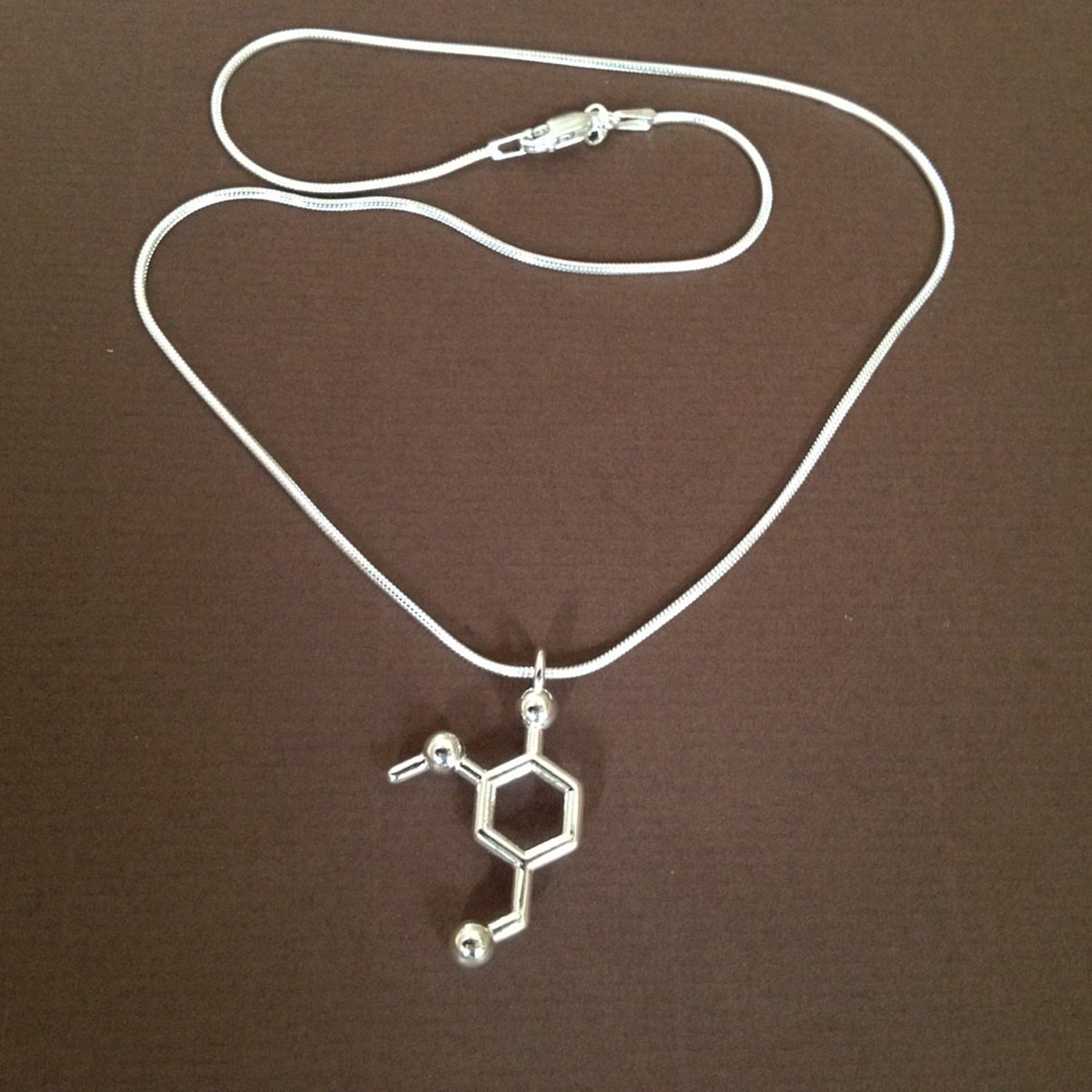 Image of vanillin necklace
