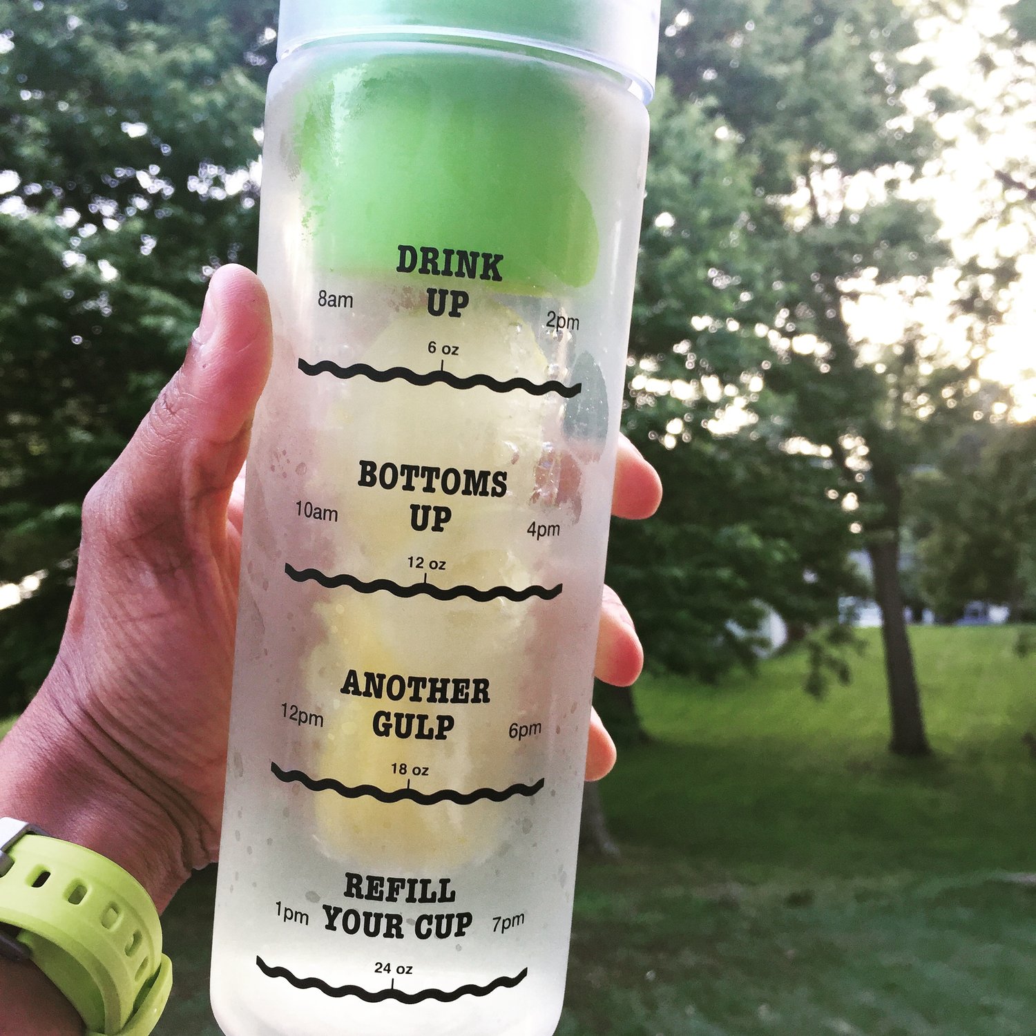 Image of Infusion Water Bottle with Drink Tracker - Green