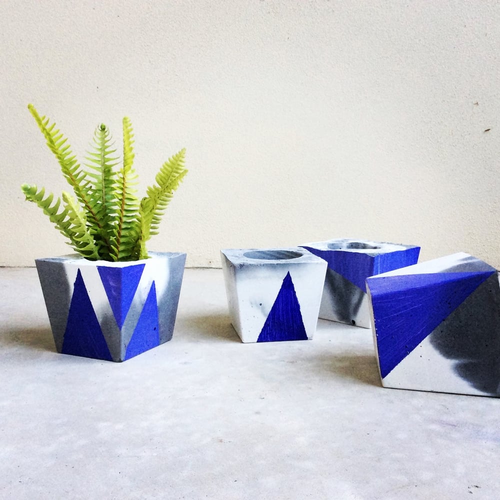 Image of C O N C R E T E | Geometric colour concrete planters!