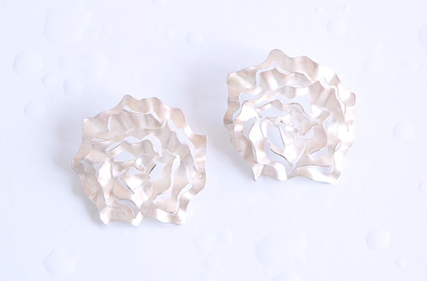Image of Ethereal roses, Earrings in Fairmined silver