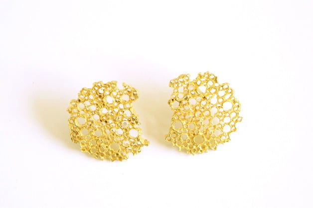 Image of Coral, Earrings in Fairmined gold 18k with white diamonds