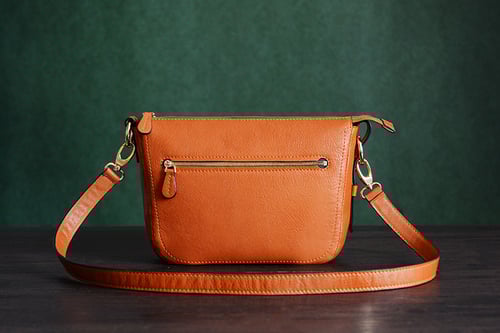 Image of Custom Handmade Italian Vegetable Tanned Leather Messenger Shoulder Bag Men Satchel Bag D032