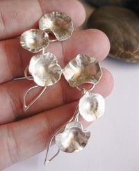 Image 2 of Trailing daisy stud earrings: in sterling silver