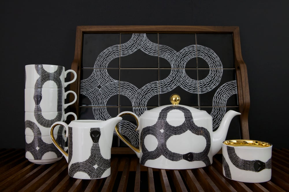 Image of Ouroboros Complete Tea Set