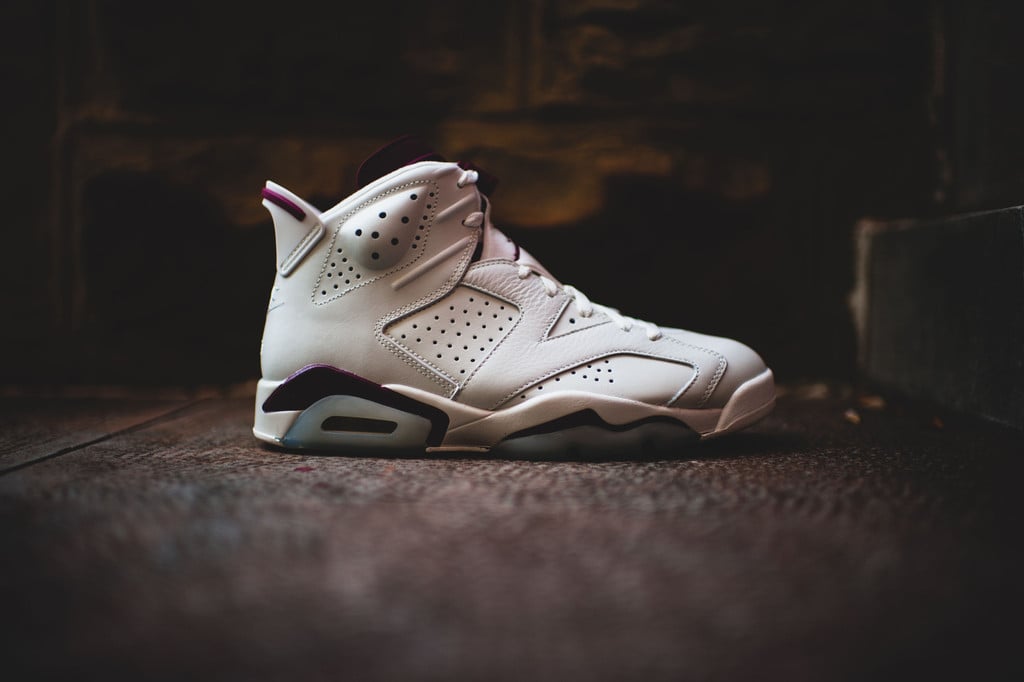 Jordan vi clearance maroon