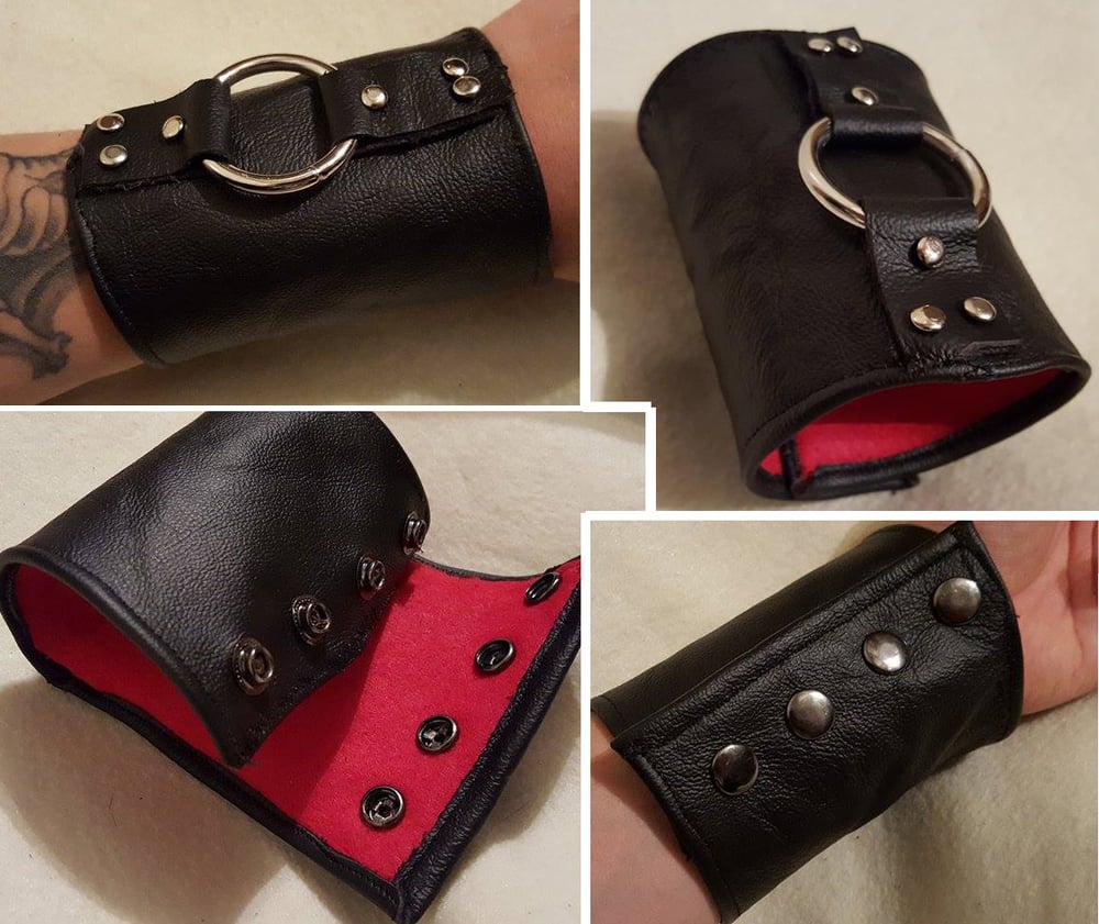 Image of O - Snap ! Leather cuff