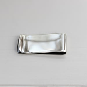 Image of men's silver money clip