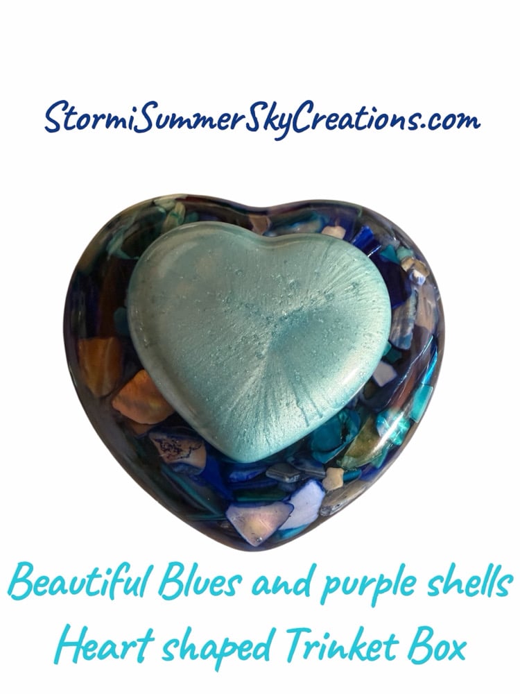 Image of Purple,Teal,and Blue Heart Shaped Trinket Box