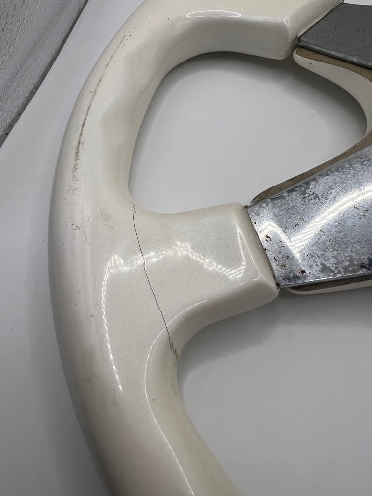 junis steering wheel white | Annoying Team Racing!