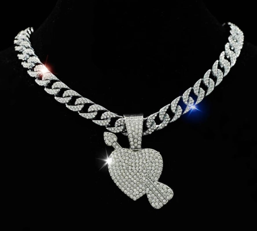 Image of Ariana Heart Necklace 