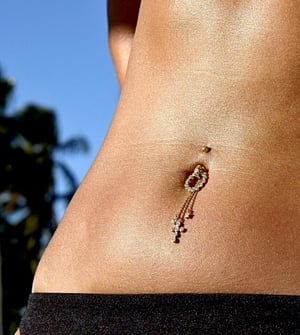 NAVEL PIERCING SERVICES