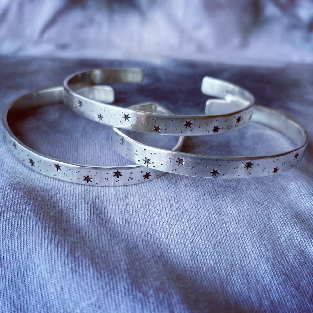 Stars and dots stamped Sterling silver cuff bracelet. Celestial silver star bangle. Cosmic stars.