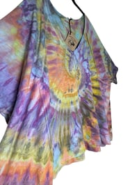 Image 7 of ♻️ UPCYCLED Free Size Knit Oversized Top in Summer Spiral Ice Dye