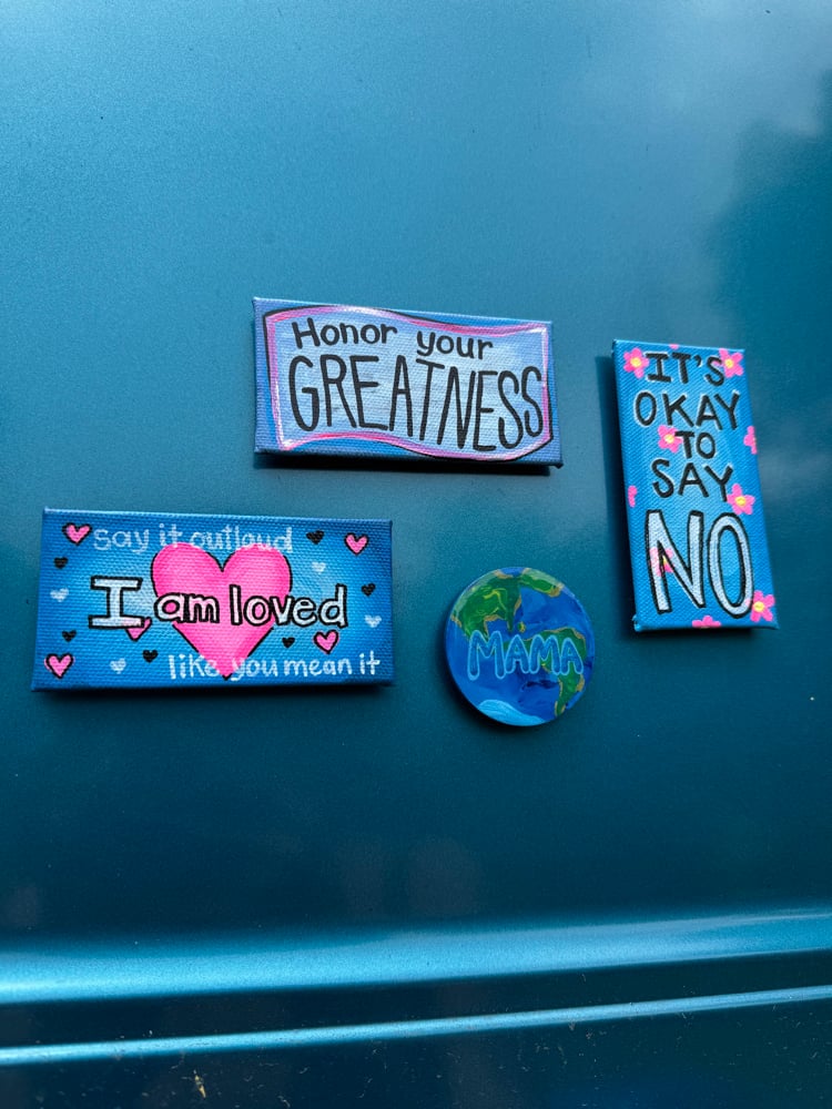 ‘I am loved’ magnet