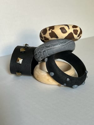 Image of circle of l:fe [5pc] bangle bracelets 