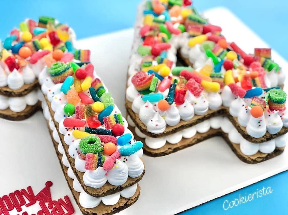 Cookie Cake: Gummy Candies 