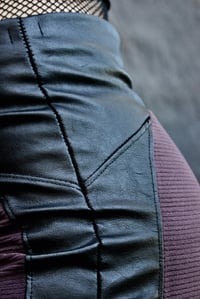 Image 5 of RAYA skirt, purple fleece