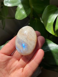 Image 3 of Moonstone Palm Crystal (10)