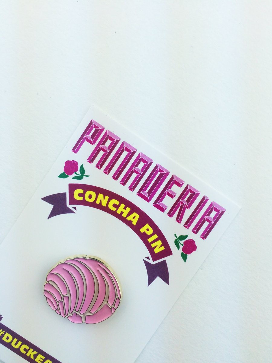 Image of Concha Lapel Pin