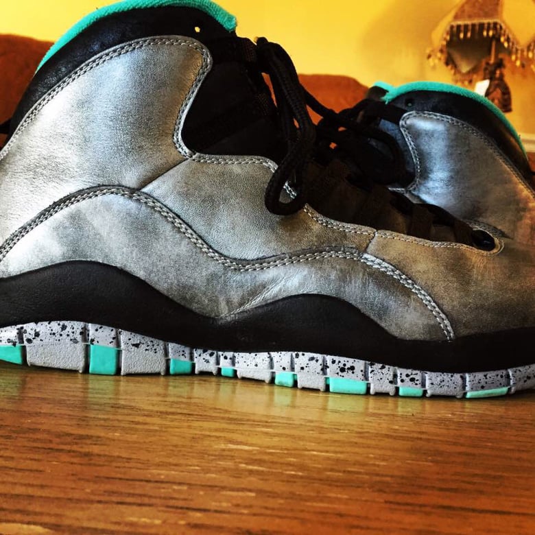 Image of jordan 10 lady liberty (size 10)