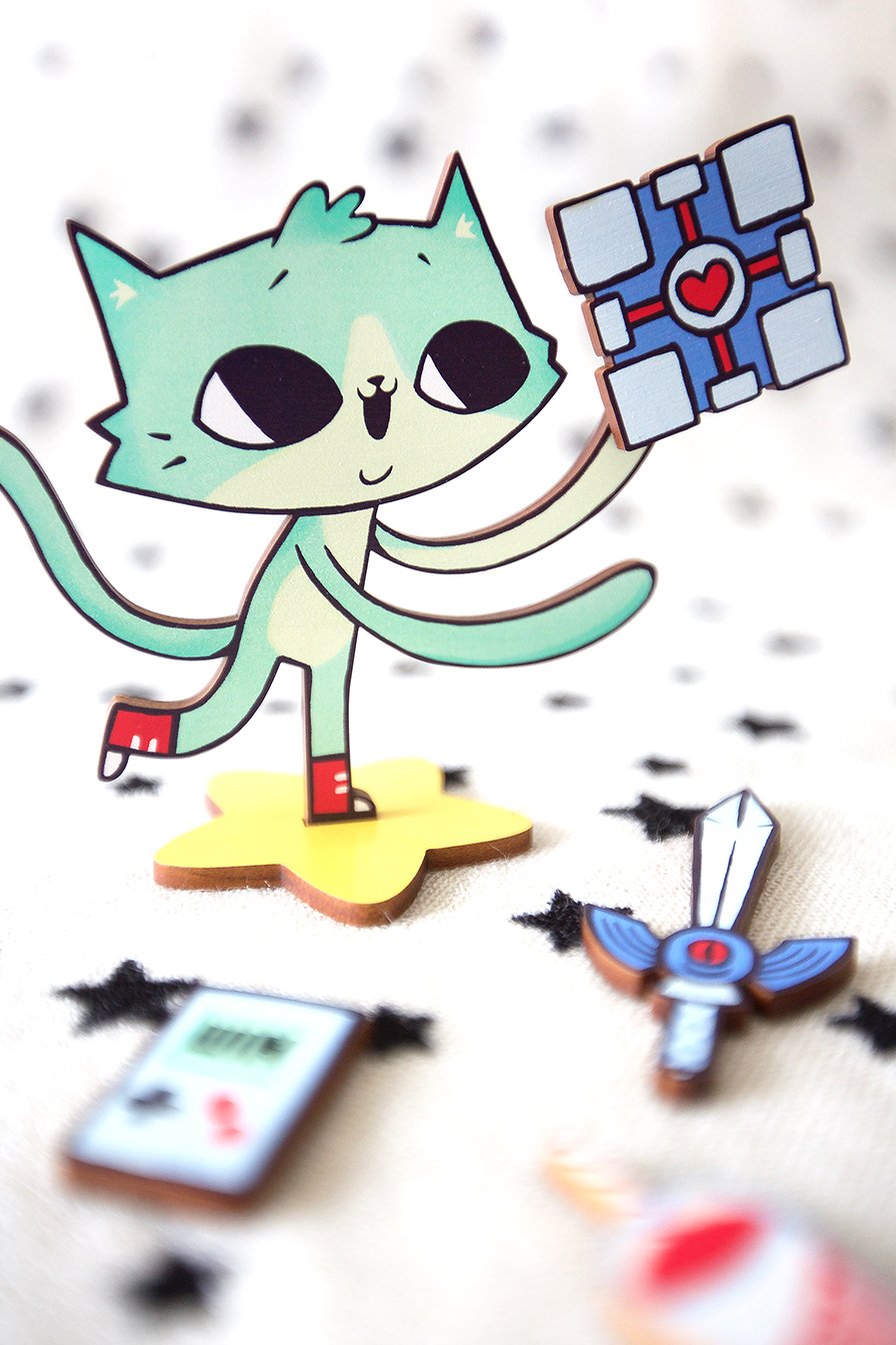 Too-dee the Gamer Kitty Magnetic Toy