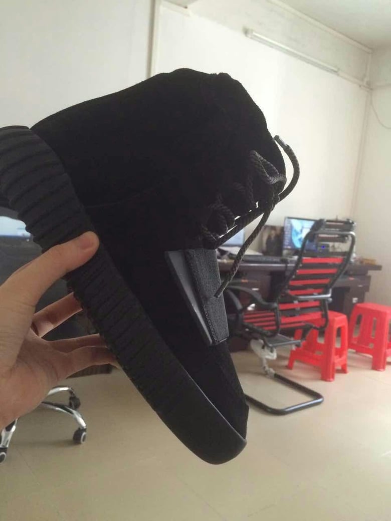 Image of YEEZY BOOST Adidas 750 Sneaker Gray Kanye Handmade New Custom Men's Shoe - AAA Quality