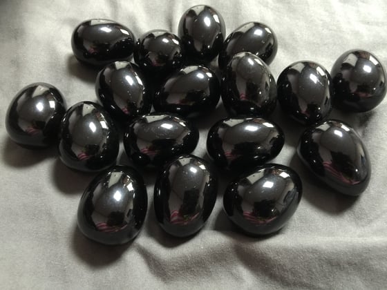 Image of Black Obsidian (Medium)