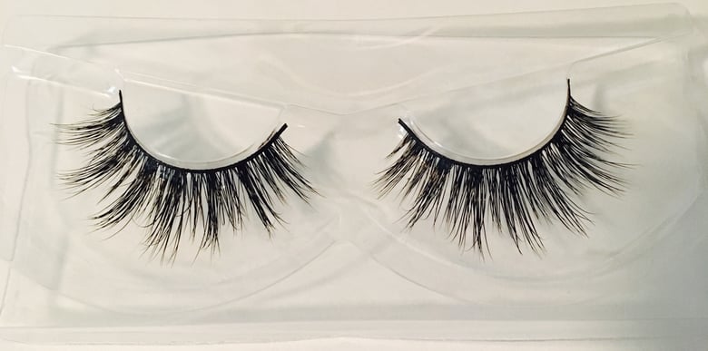 Image of Provocative- mink lashes