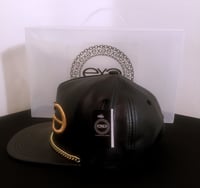 Image 2 of EXPRESSION 06 EVOLUTION ® - Luxury Headwear - Black with Gold Chain