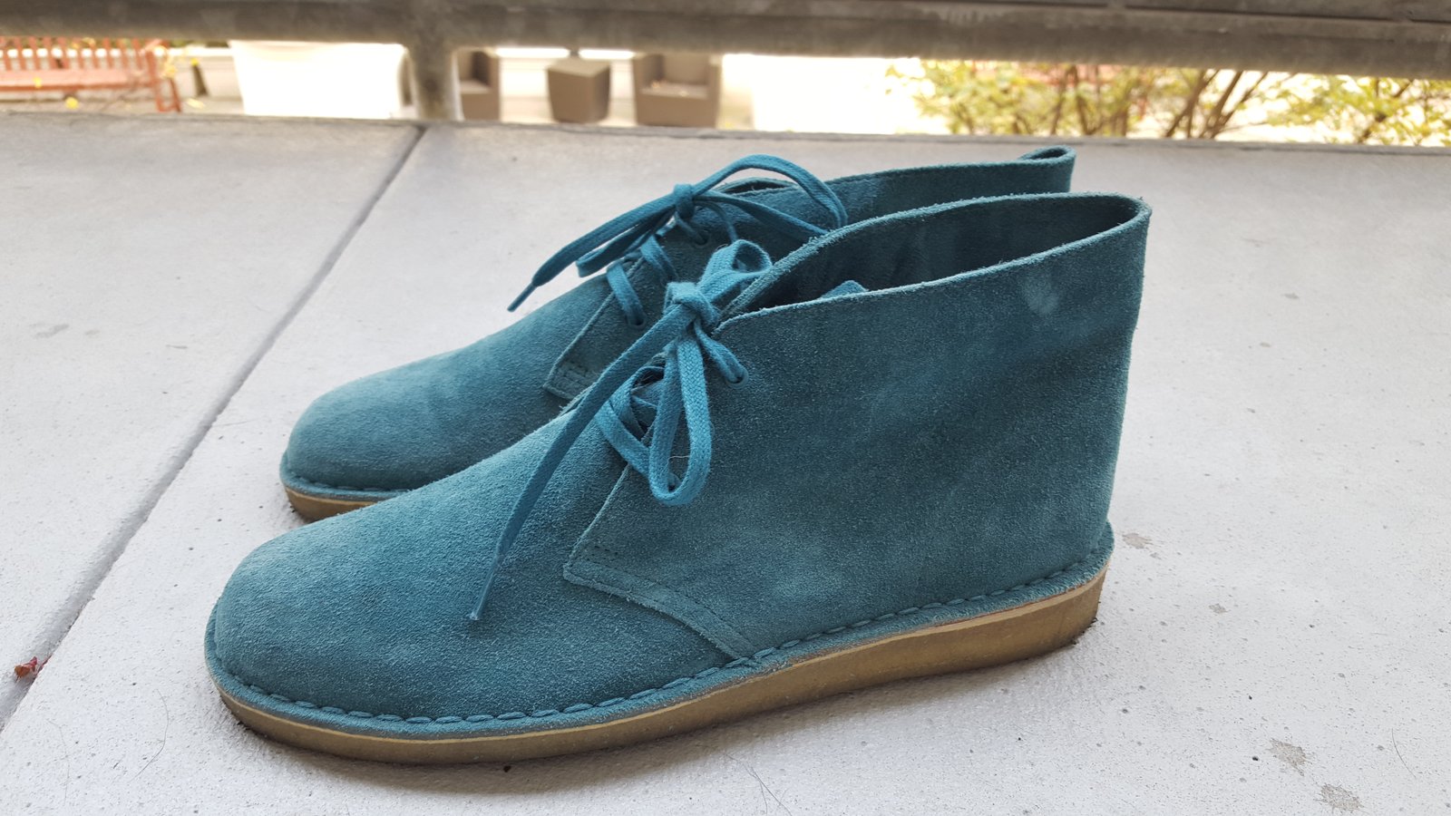 Clarks originals deals size 10